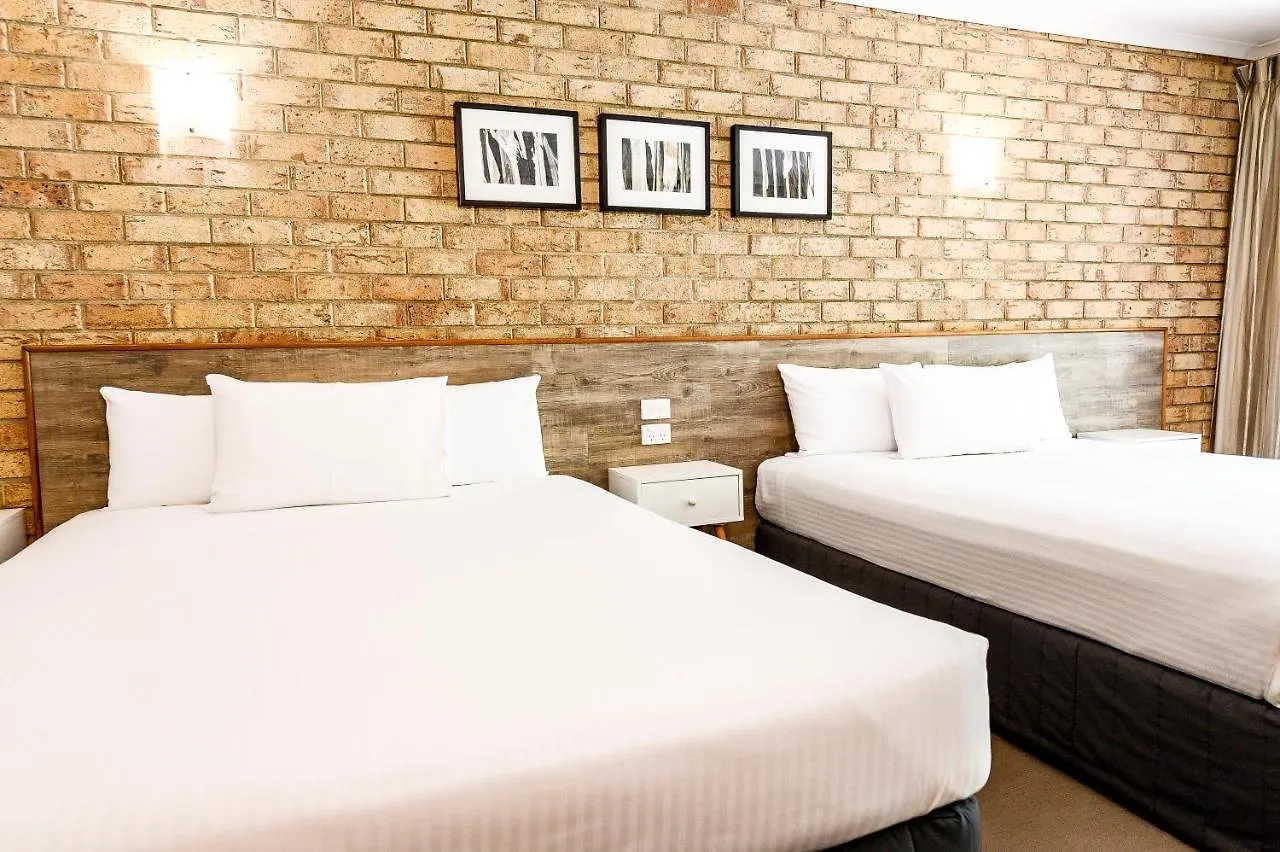 Motel Sunshine Coast Motor Lodge Woombye